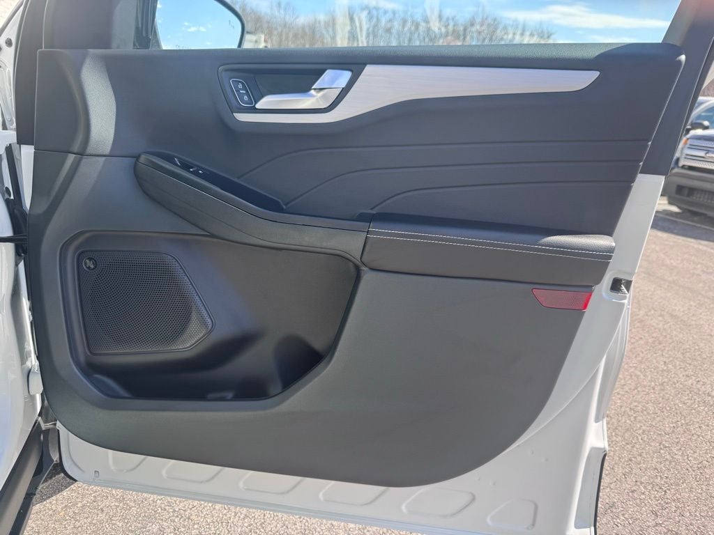 2026 Ford Escape Hybrid Platinum