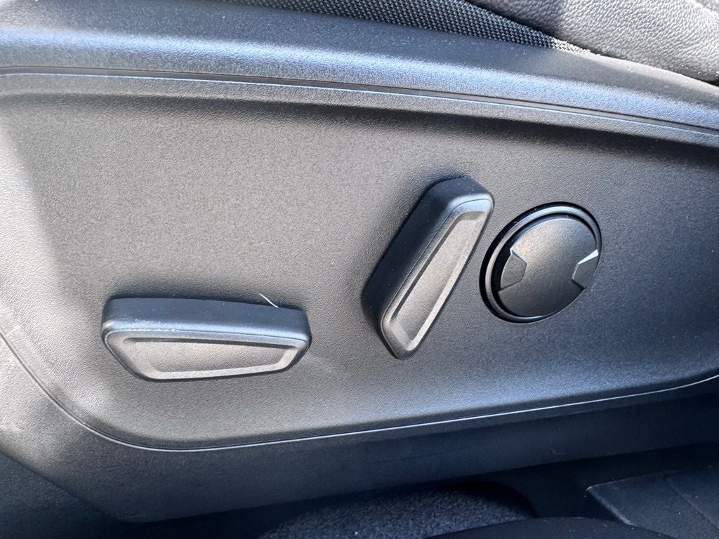 2026 Ford Escape Hybrid Platinum