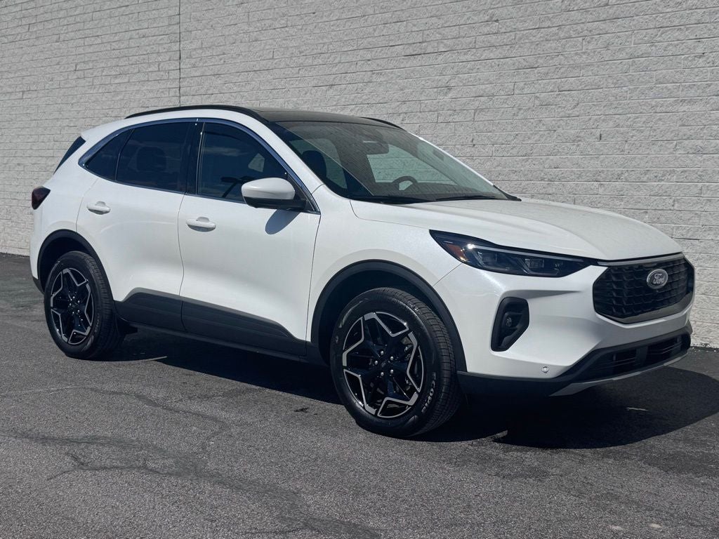 2026 Ford Escape Hybrid Platinum