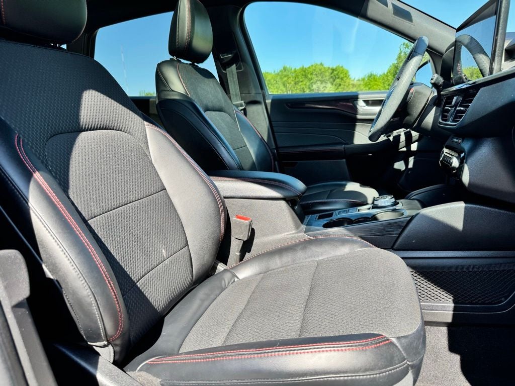 2023 Ford Escape ST-Line Select
