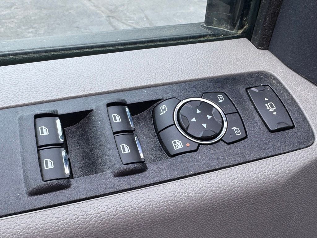 2022 Ford F-350SD XLT