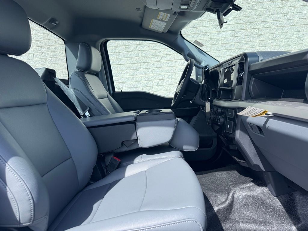 2025 Ford F-250SD XL