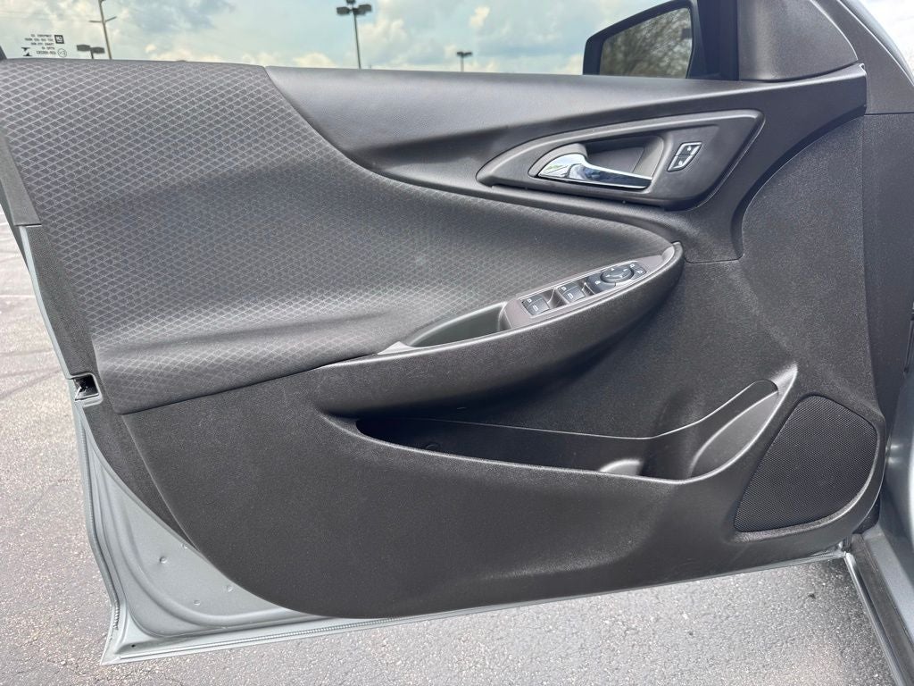 2025 Chevrolet Malibu LS 1LS