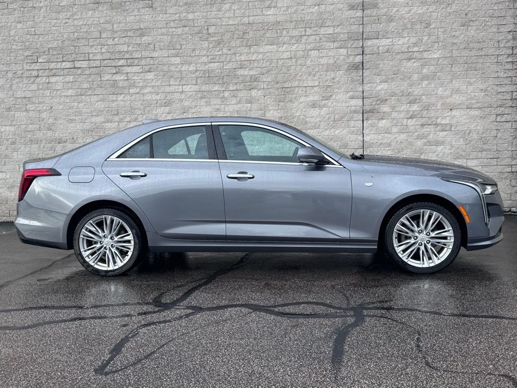 2022 Cadillac CT4 Premium Luxury