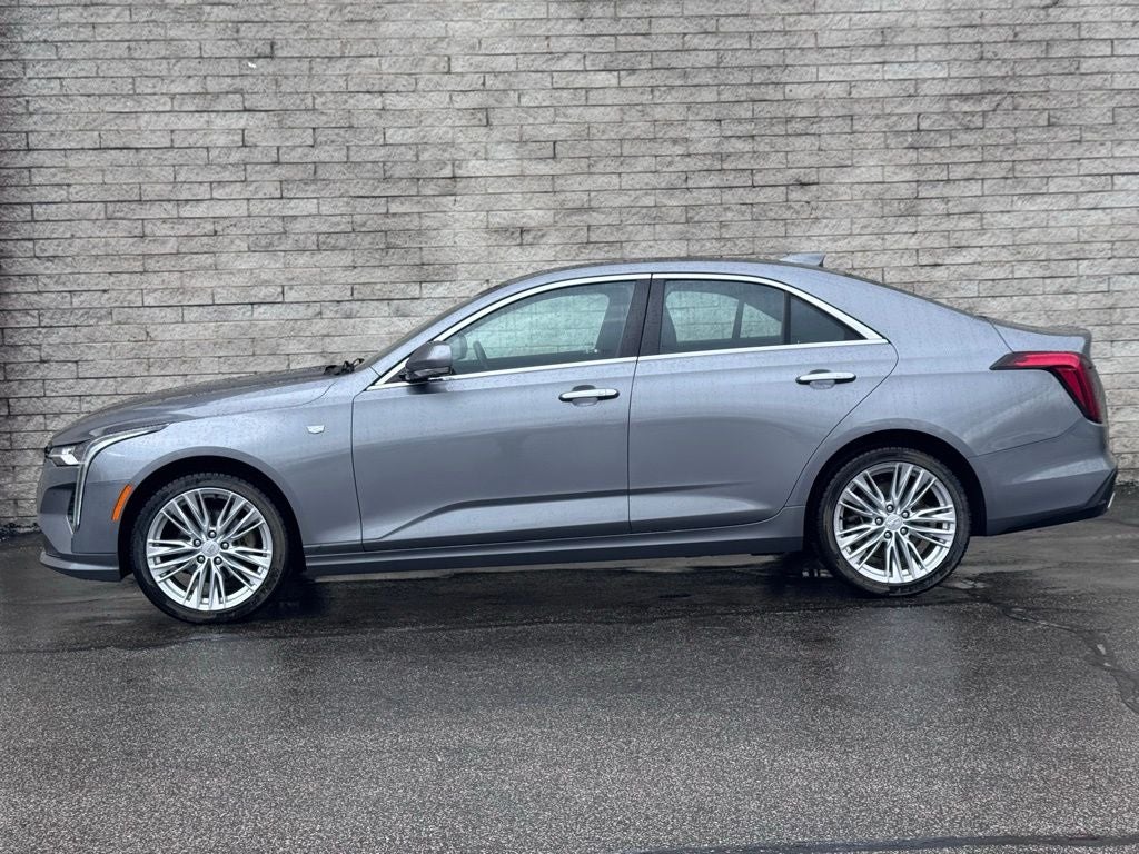 2022 Cadillac CT4 Premium Luxury