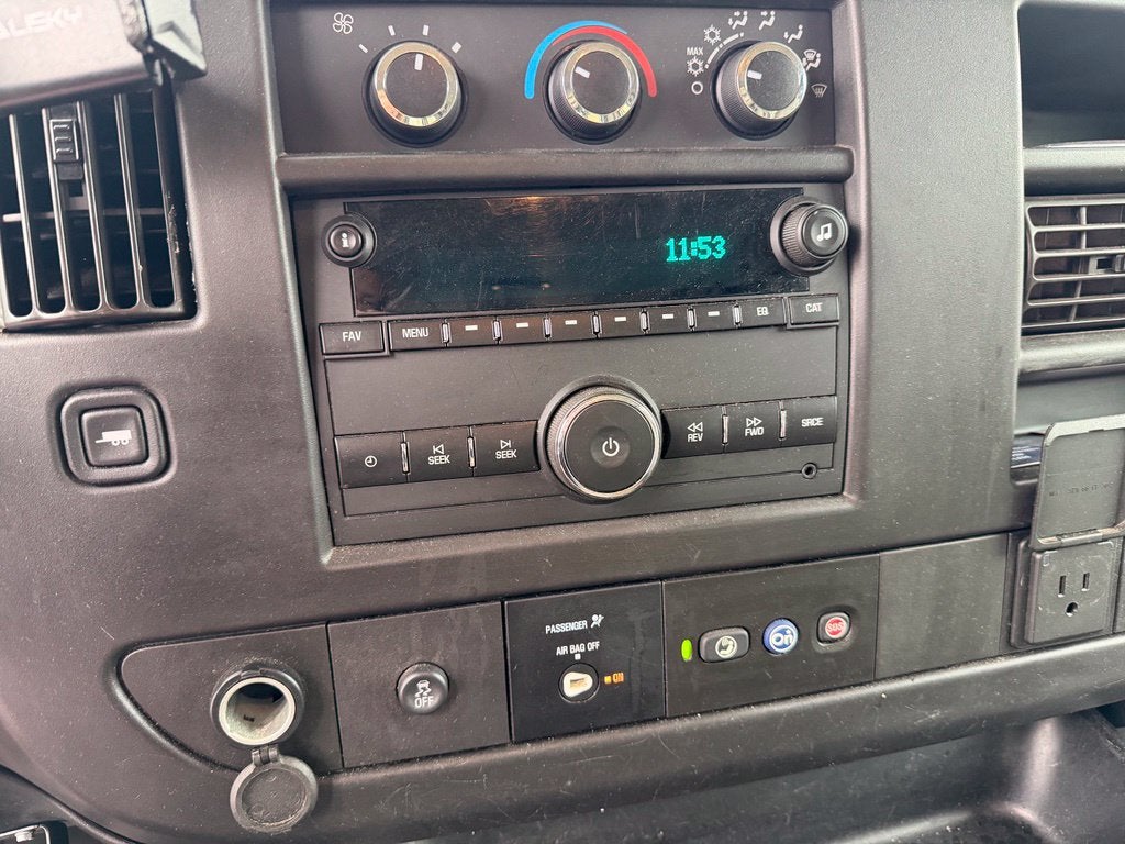 2020 Chevrolet Express 3500 Work Van Cargo