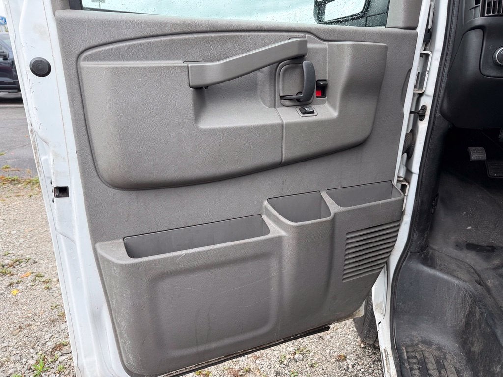 2020 Chevrolet Express 3500 Work Van Cargo