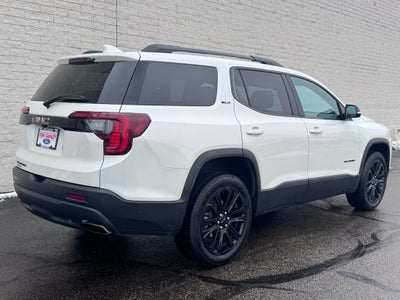 2022 GMC Acadia SLT