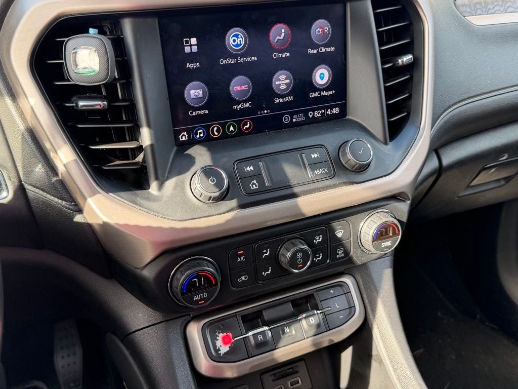 2020 GMC Acadia Denali
