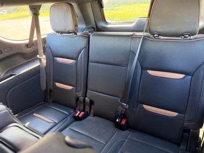 2023 GMC Yukon XL AT4