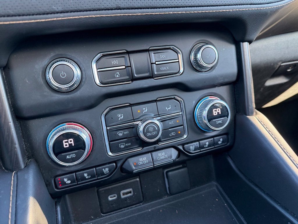 2023 GMC Yukon XL AT4