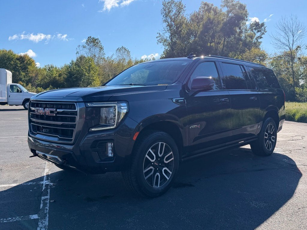 2023 GMC Yukon XL AT4