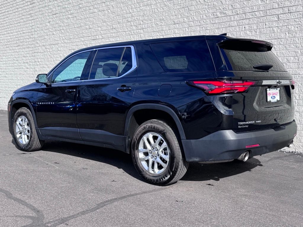 2023 Chevrolet Traverse LS