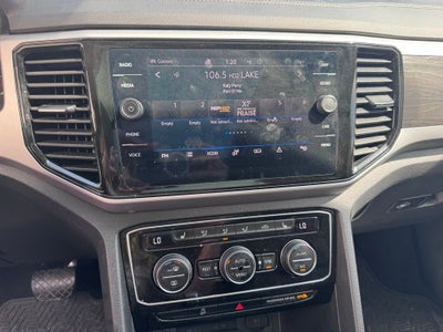 2022 Volkswagen Atlas 3.6L V6 SE w/Technology