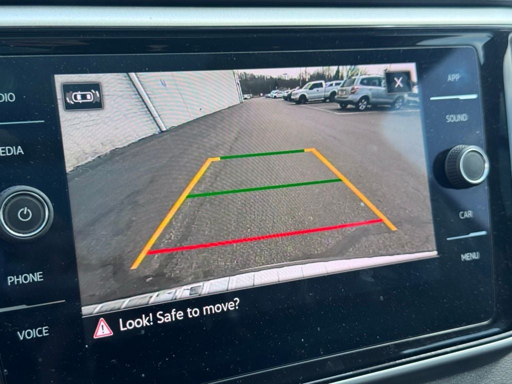 2022 Volkswagen Atlas 3.6L V6 SE w/Technology