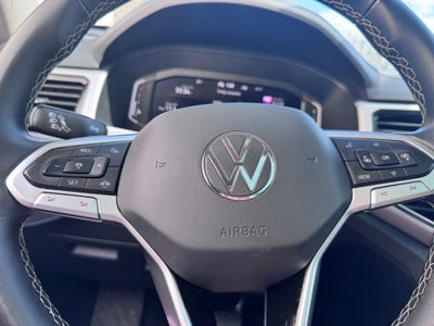 2022 Volkswagen Atlas 3.6L V6 SE w/Technology