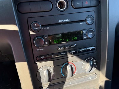 2005 Ford Mustang GT Premium