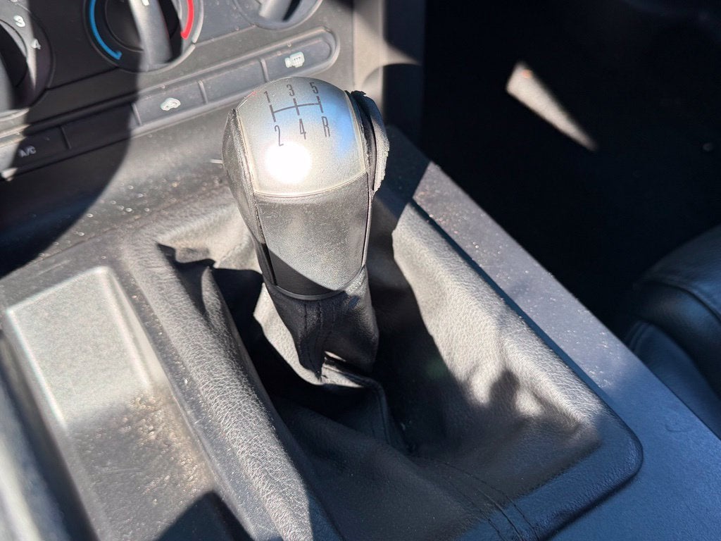 2005 Ford Mustang GT Premium