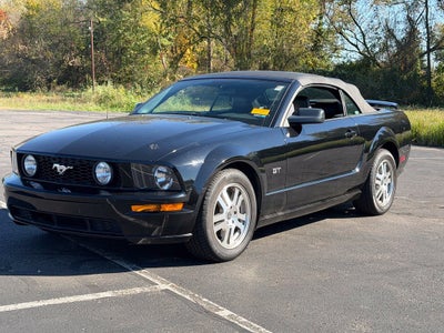 2005 Ford Mustang GT Premium