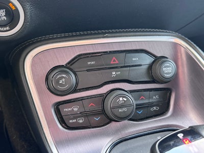 2016 Dodge Challenger SXT