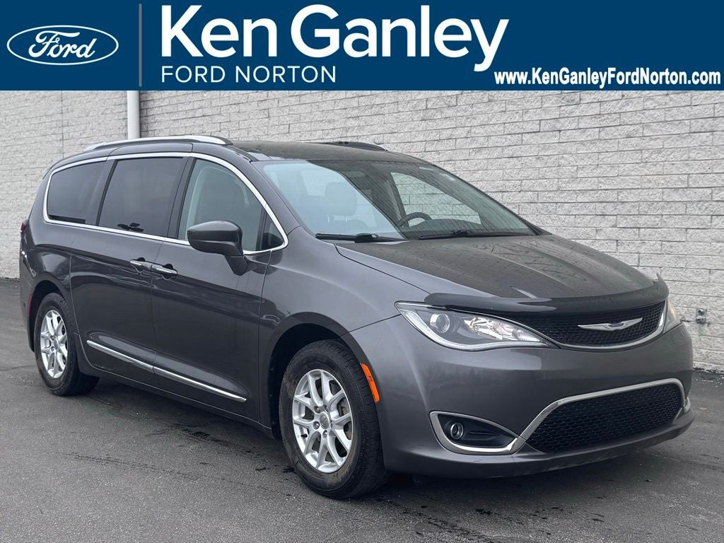 2020 Chrysler Pacifica Touring L