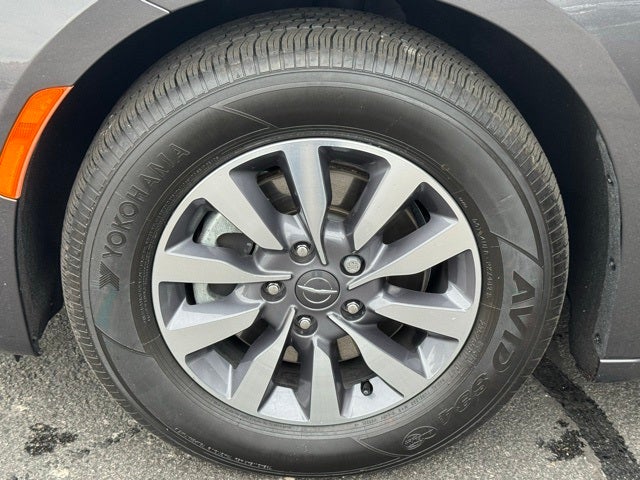 2023 Chrysler Pacifica Hybrid Touring L