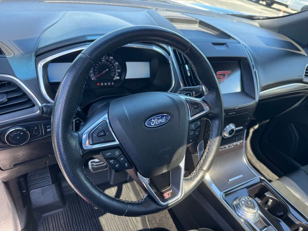 2020 Ford Edge ST