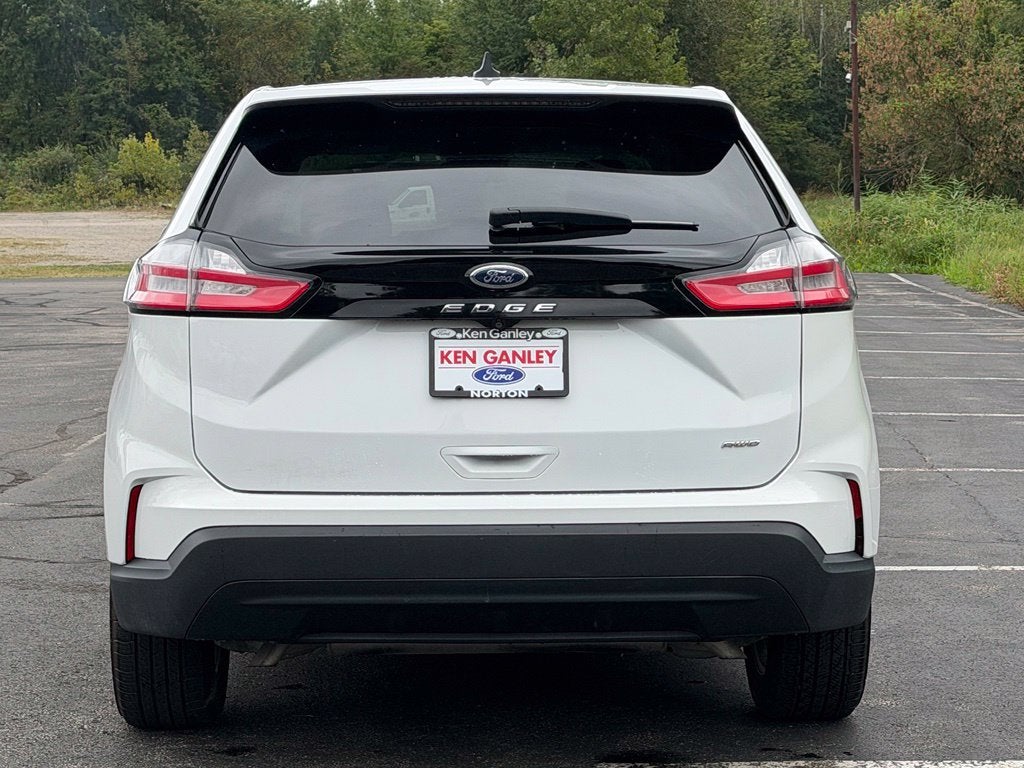 2022 Ford Edge SE