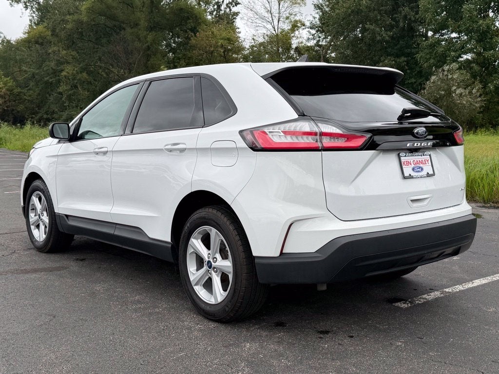 2022 Ford Edge SE