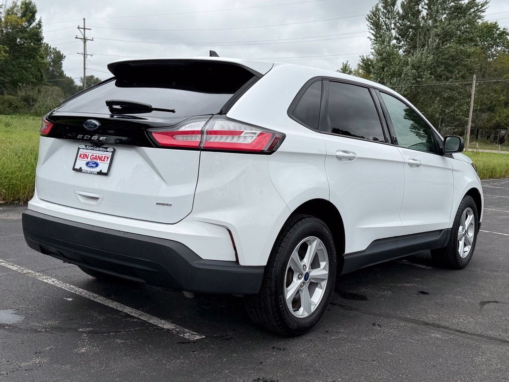 2022 Ford Edge SE