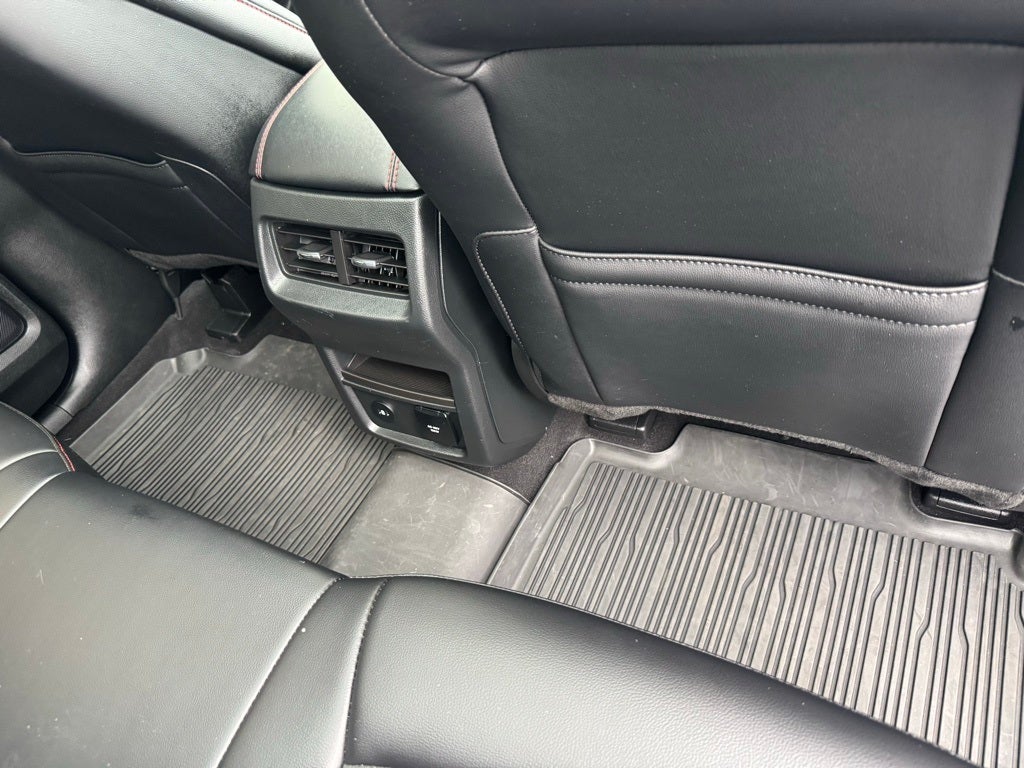 2024 Ford Edge ST Line