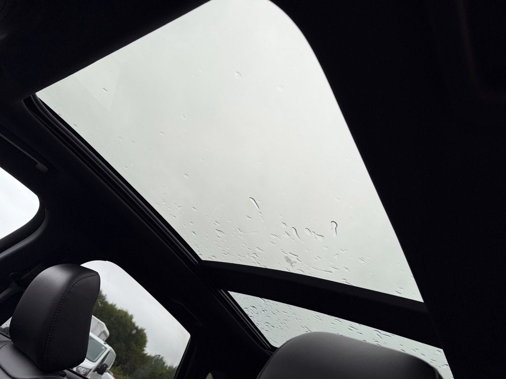 2022 Ford Edge ST Line