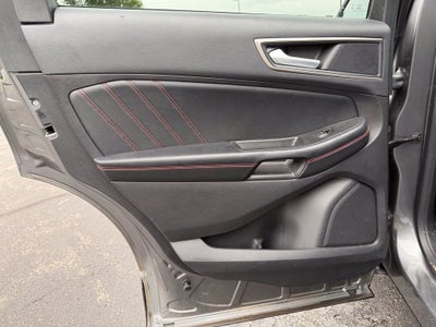 2022 Ford Edge ST Line