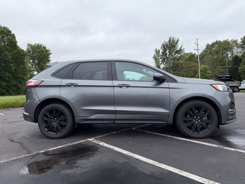2022 Ford Edge ST Line