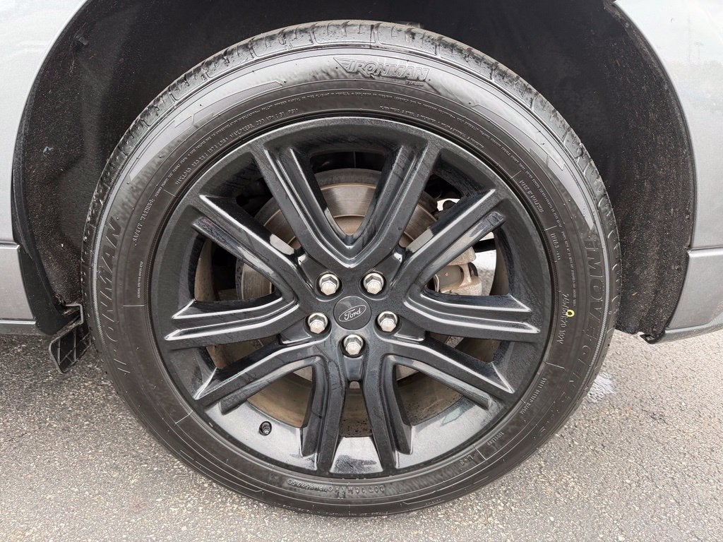 2022 Ford Edge ST Line
