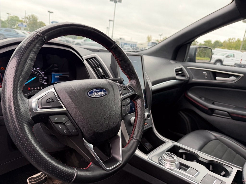 2022 Ford Edge ST Line