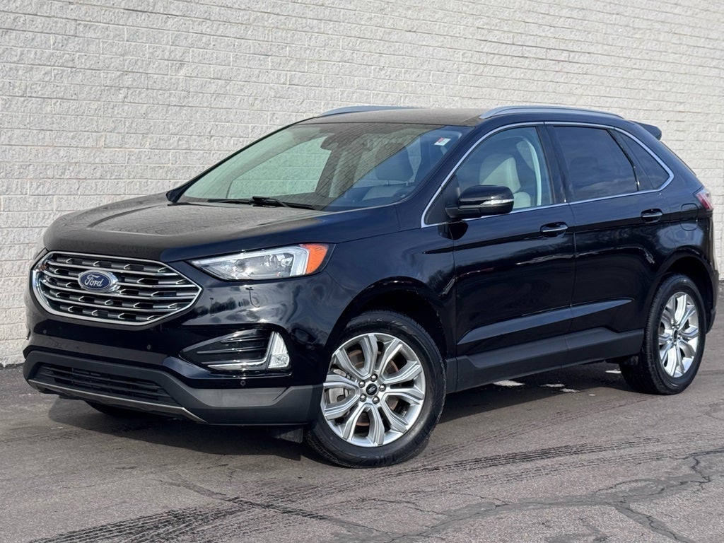 2023 Ford Edge Titanium