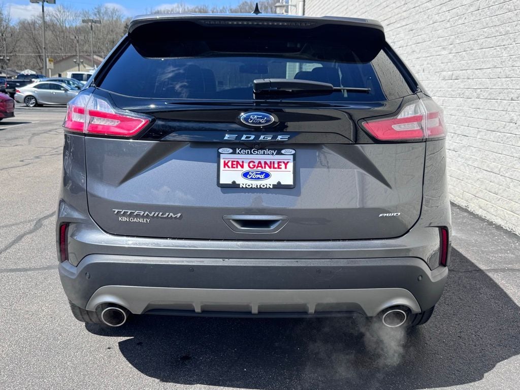 2023 Ford Edge Titanium