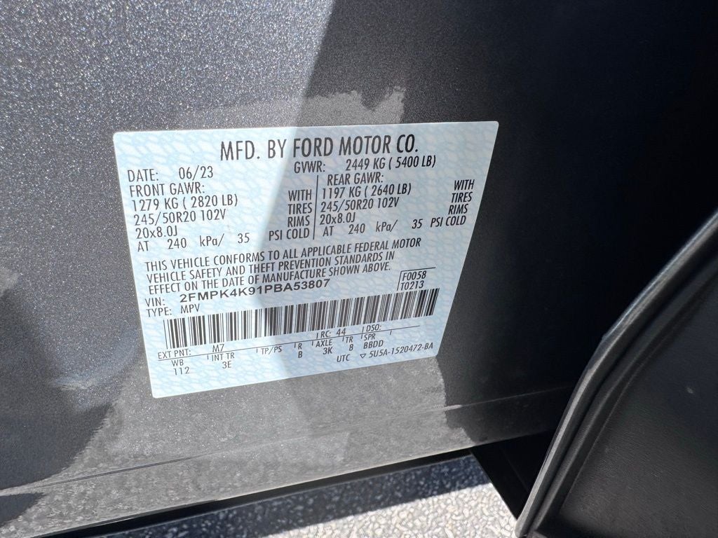2023 Ford Edge Titanium