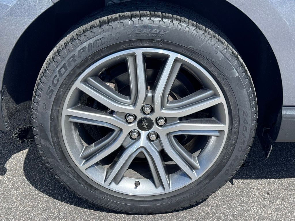 2023 Ford Edge Titanium