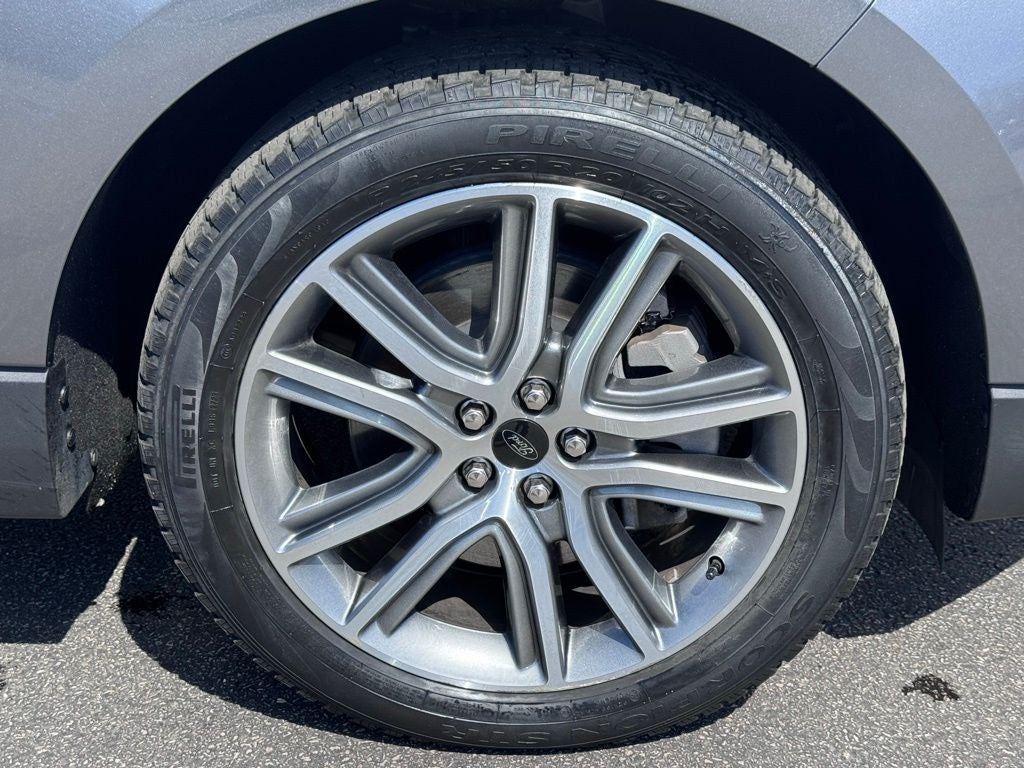 2023 Ford Edge Titanium
