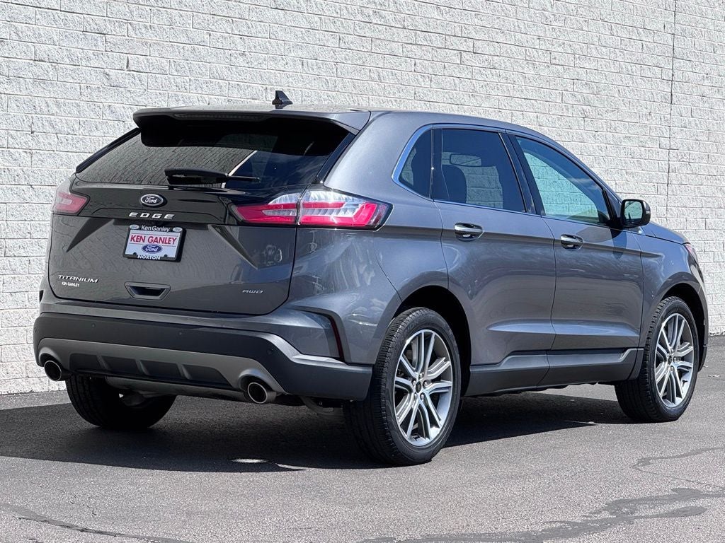 2023 Ford Edge Titanium