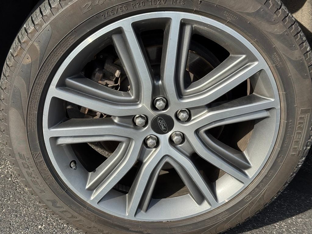 2024 Ford Edge Titanium