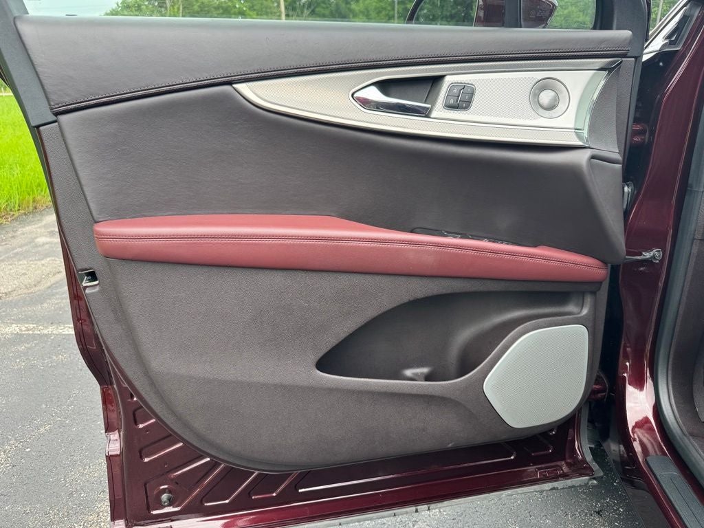 2019 Lincoln Nautilus Black Label