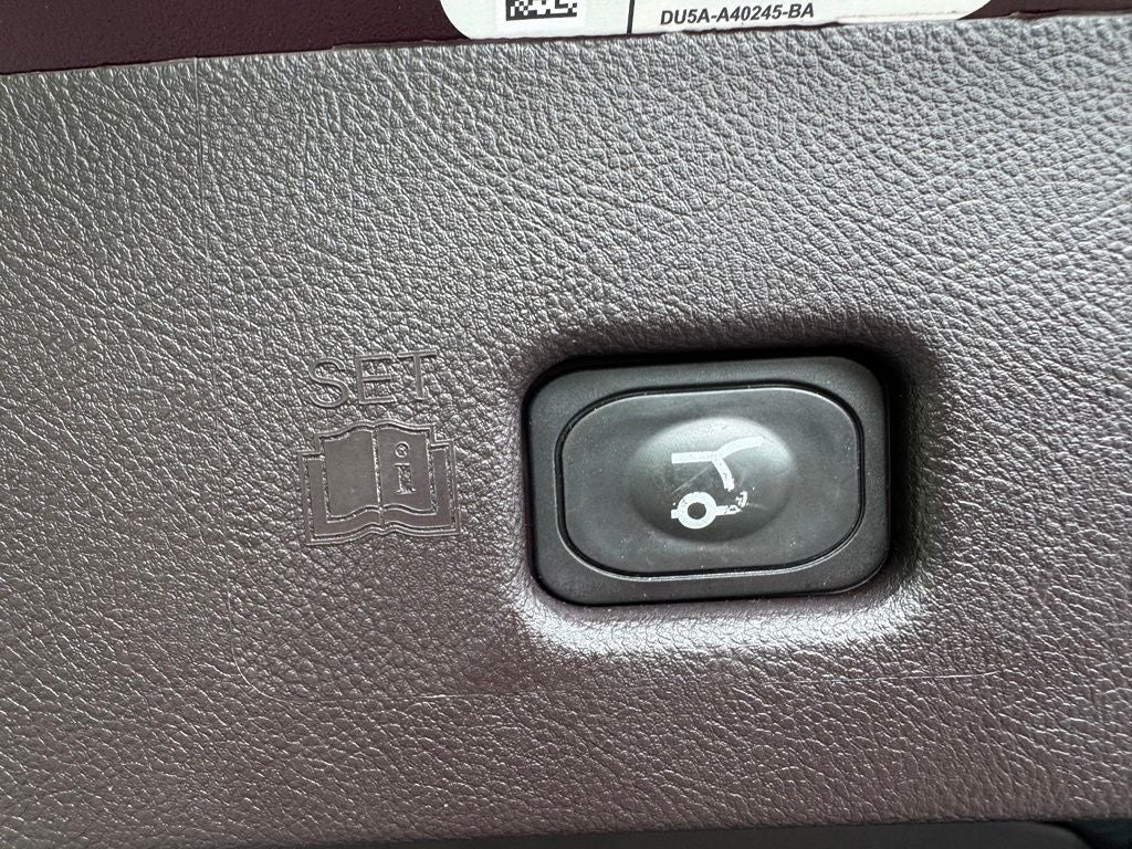 2019 Lincoln Nautilus Black Label