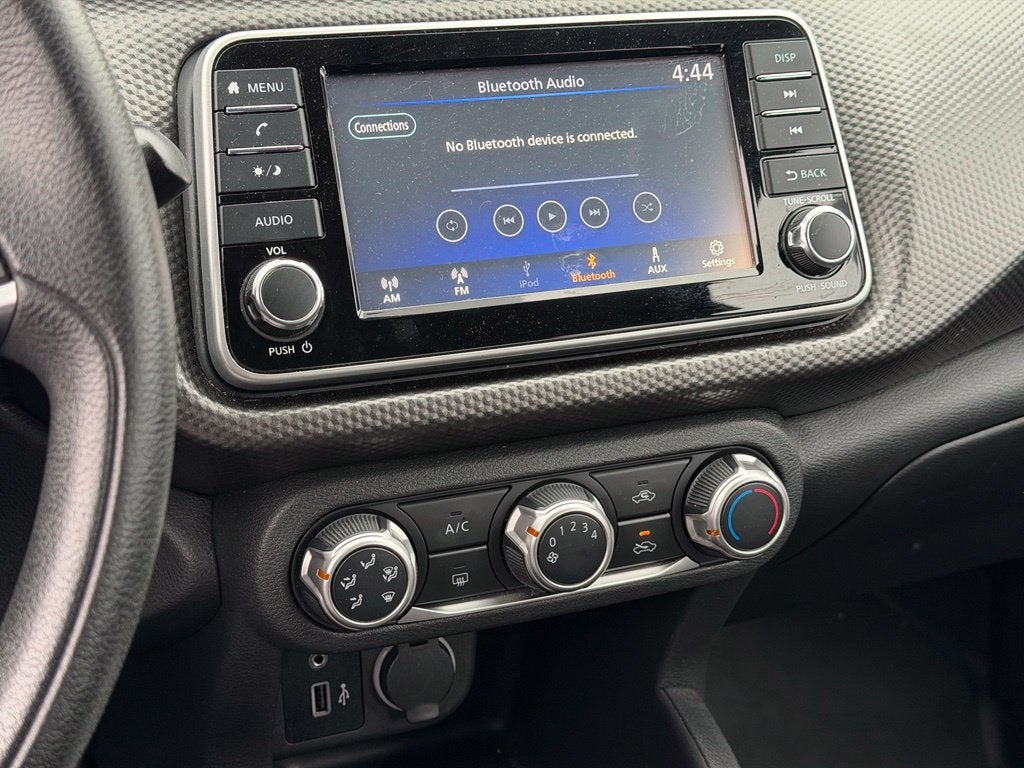 2020 Nissan Kicks S