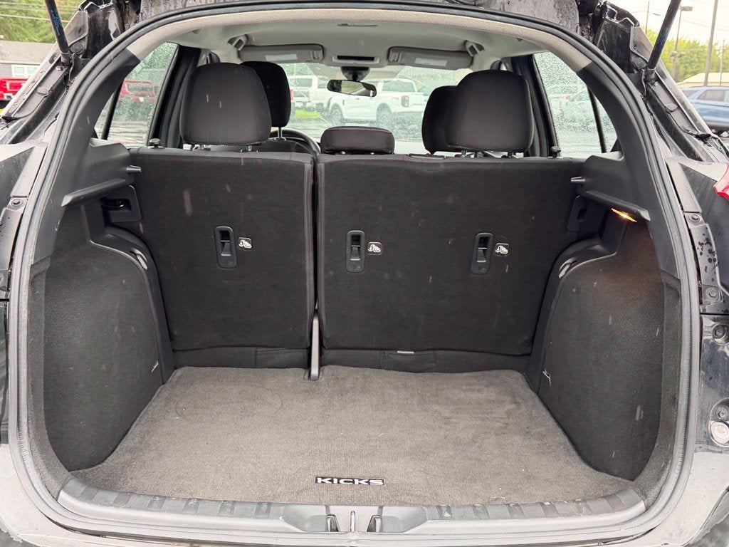 2020 Nissan Kicks S