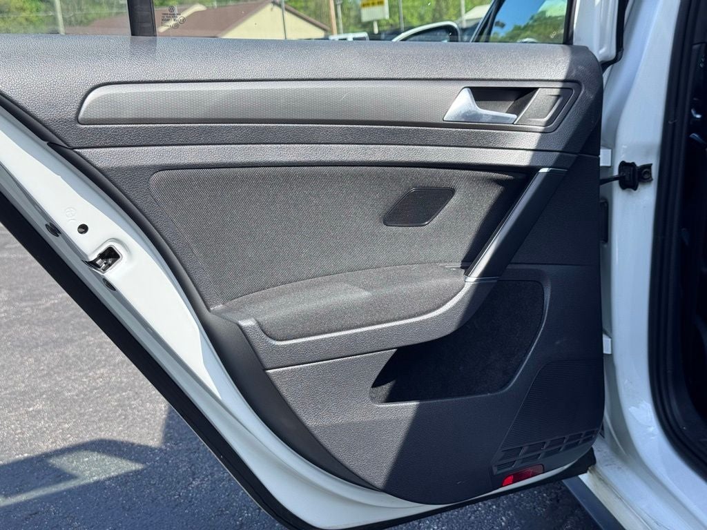 2019 Volkswagen Golf GTI 2.0T S
