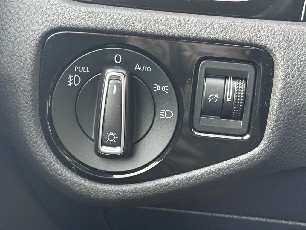 2019 Volkswagen Golf GTI 2.0T S