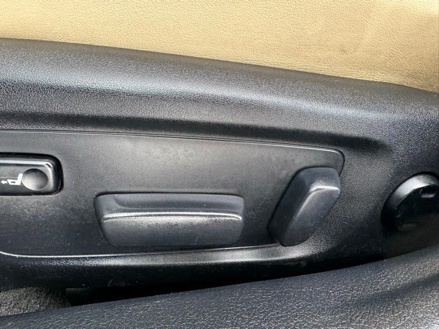 2016 Toyota Avalon Hybrid Limited